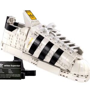 LEGO 👟 RETIRED Superstar Adidas Sneaker Building Collectible Sneaker 10282 BNIB